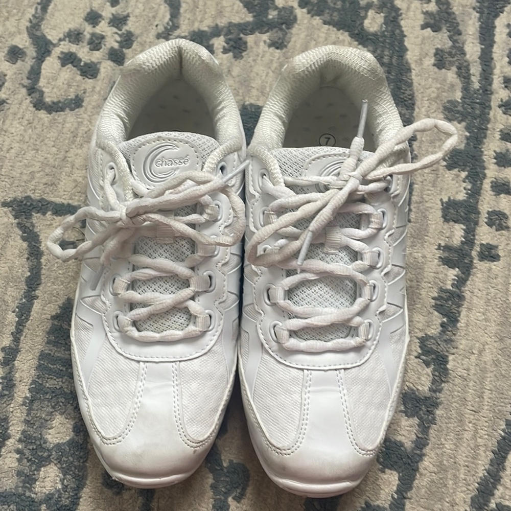 White Cheer Shoes (CHEAP)